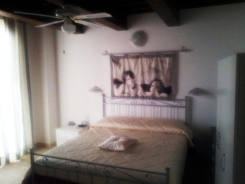 Agriturismo La Nocciolina Venturina Terme Room photo